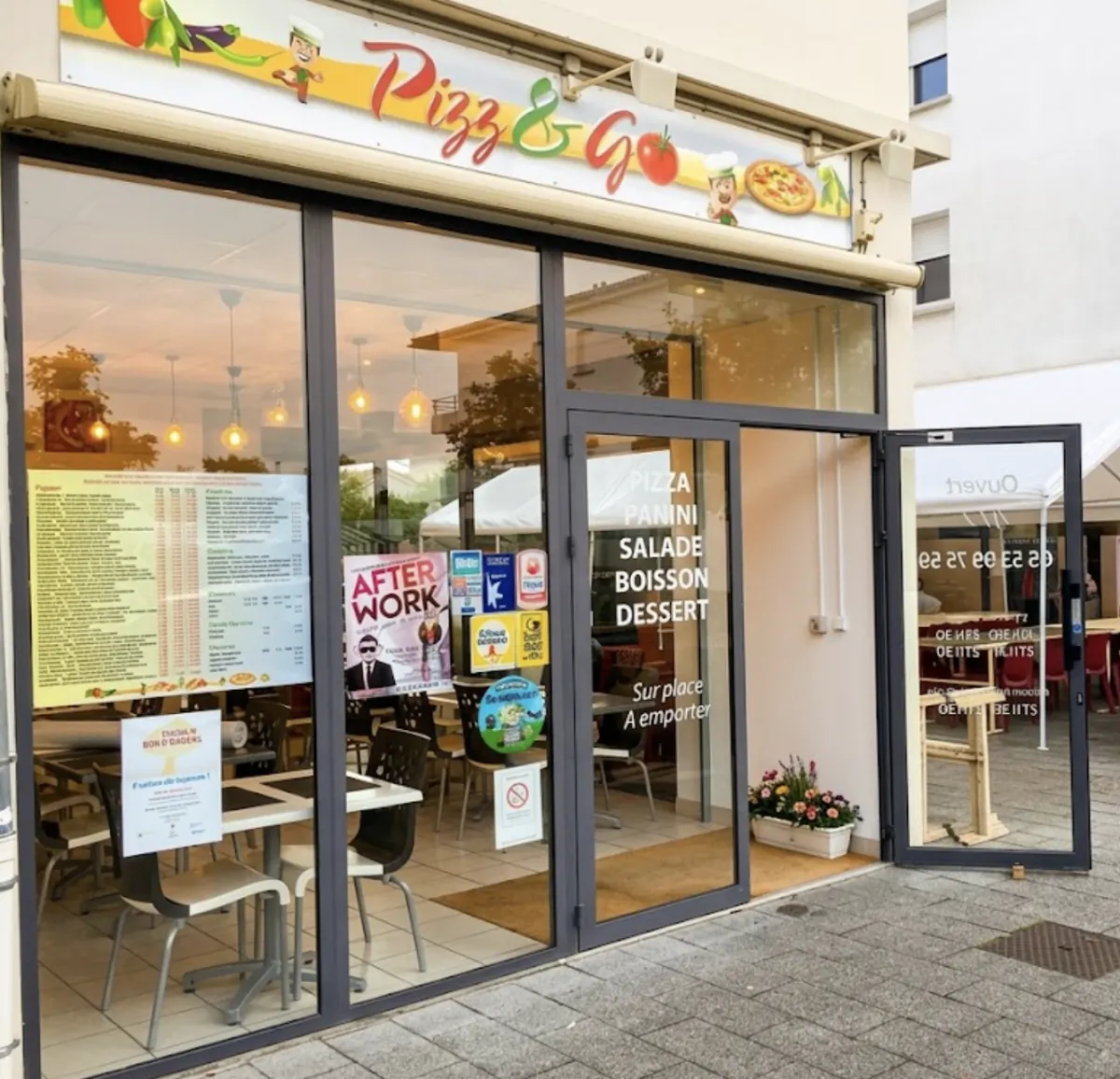 Façade de la pizzeria Pizz & Go au Passage